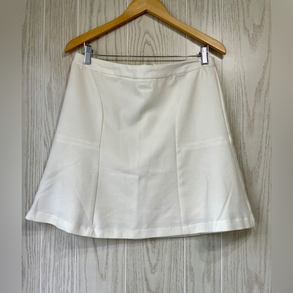 The Savile Row Co. London Elegant Ivory Mini Skirt Size 6 EUC - Picture 1 of 3